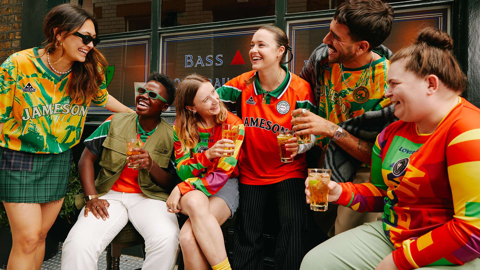 观看比赛的 观看比赛的